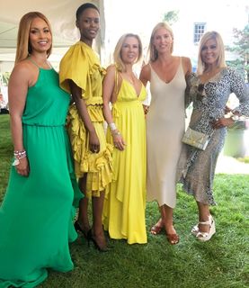 Kristen Taekman feet photo thumbnail