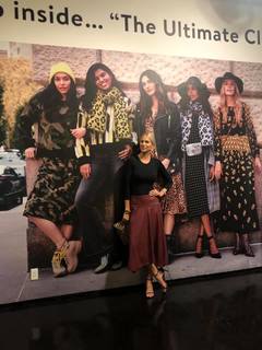 Kristen Taekman feet photo thumbnail