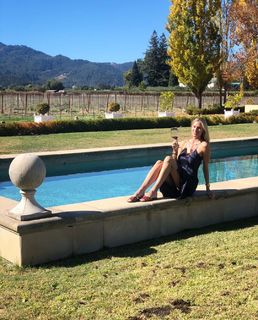 Kristen Taekman feet photo thumbnail