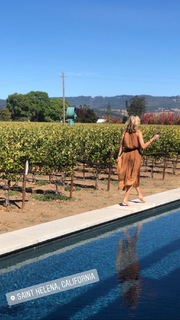 Kristen Taekman feet photo thumbnail