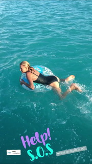 Kristen Taekman feet photo thumbnail