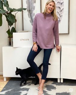 Kristen Taekman feet photo thumbnail