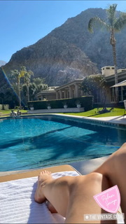 Kristen Taekman feet photo thumbnail