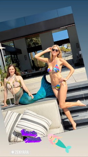 Kristen Taekman feet photo thumbnail