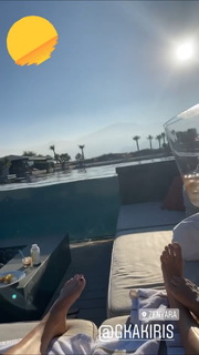 Kristen Taekman feet photo thumbnail