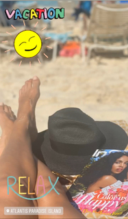 Kristen Taekman feet photo thumbnail