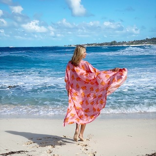 Kristen Taekman feet photo thumbnail