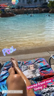 Kristen Taekman feet photo thumbnail