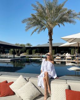 Kristen Taekman feet photo thumbnail