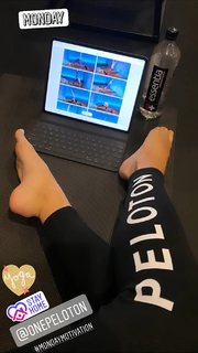 Kristen Taekman feet photo thumbnail