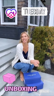 Kristen Taekman feet photo thumbnail