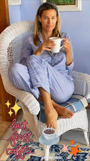 Kristen Taekman feet photo thumbnail