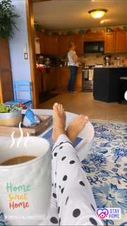 Kristen Taekman feet photo thumbnail