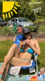 Kristen Taekman feet photo thumbnail