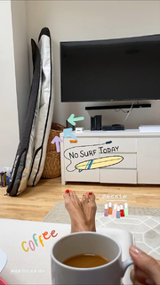 Kristen Taekman feet photo thumbnail