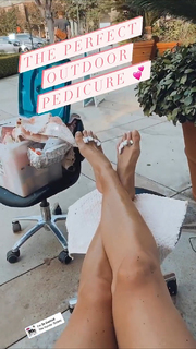 Kristen Taekman feet photo thumbnail
