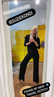 Kristen Taekman feet photo thumbnail