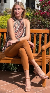 Kristen Taekman feet photo thumbnail