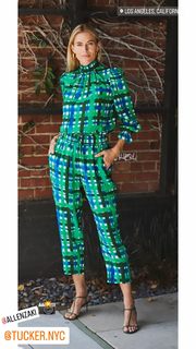 Kristen Taekman feet photo thumbnail