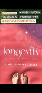 Kristen Taekman feet photo thumbnail