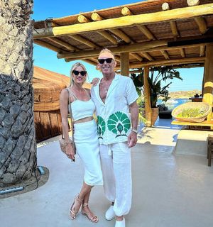 Kristen Taekman feet photo thumbnail