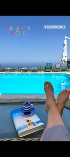 Kristen Taekman feet photo thumbnail