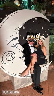 Kristen Taekman feet photo thumbnail