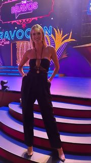 Kristen Taekman feet photo thumbnail