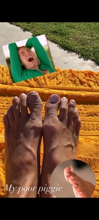 Kristen Taekman feet photo thumbnail