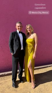 Kristen Taekman feet photo thumbnail