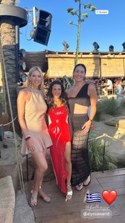 Kristen Taekman feet photo thumbnail