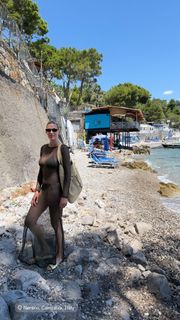 Kristen Taekman feet photo thumbnail