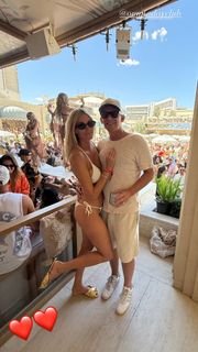 Kristen Taekman feet photo 2
