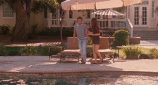 Kristen Wiig feet photo thumbnail