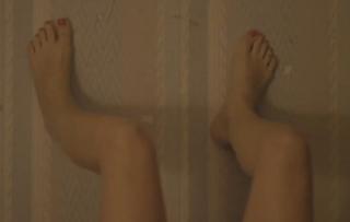 Kristen Wiig feet photo thumbnail