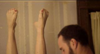 Kristen Wiig feet photo thumbnail