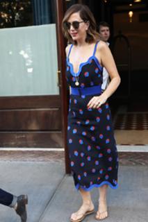 Kristen Wiig feet photo thumbnail