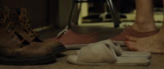 Kristen Wiig feet photo thumbnail