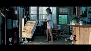 Kristen Wiig feet photo thumbnail