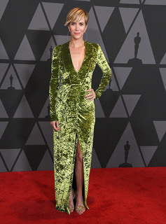 Kristen Wiig feet photo thumbnail