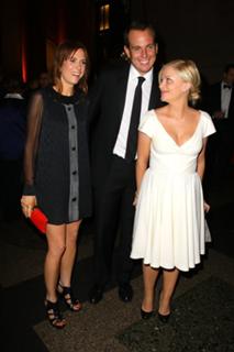 Kristen Wiig feet photo thumbnail
