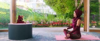 Kristen Wiig feet photo thumbnail