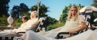 Kristen Wiig feet photo thumbnail