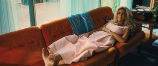 Kristen Wiig feet photo 9