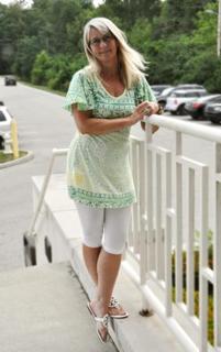 Kristi Lee feet photo 5