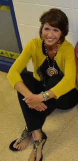 Kristi Noem feet photo thumbnail