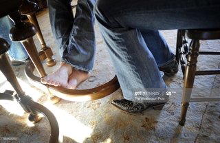 Kristi Noem feet photo thumbnail