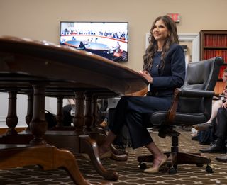 Kristi Noem feet photo thumbnail