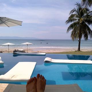 Kristi Yamaguchi feet photo 17
