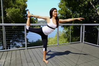 Kristi Yamaguchi feet photo 8